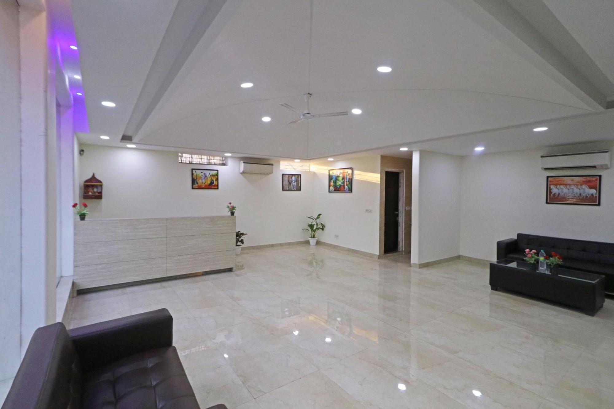 Hotel Grand Suites By D'Capitol Near Delhi Airport New Delhi Exteriör bild