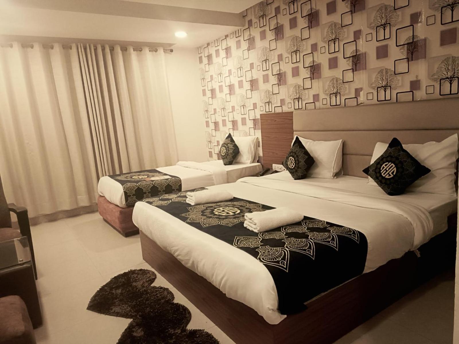 Hotel Grand Suites By D'Capitol Near Delhi Airport New Delhi Exteriör bild