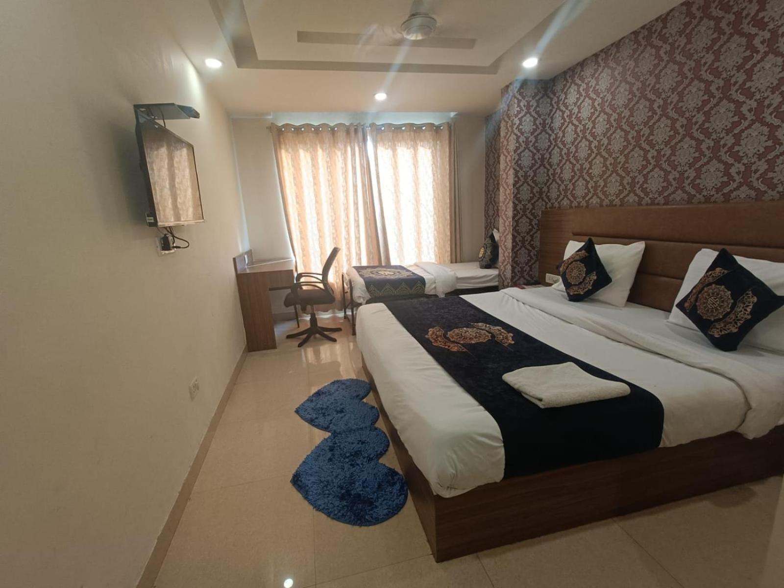 Hotel Grand Suites By D'Capitol Near Delhi Airport New Delhi Exteriör bild