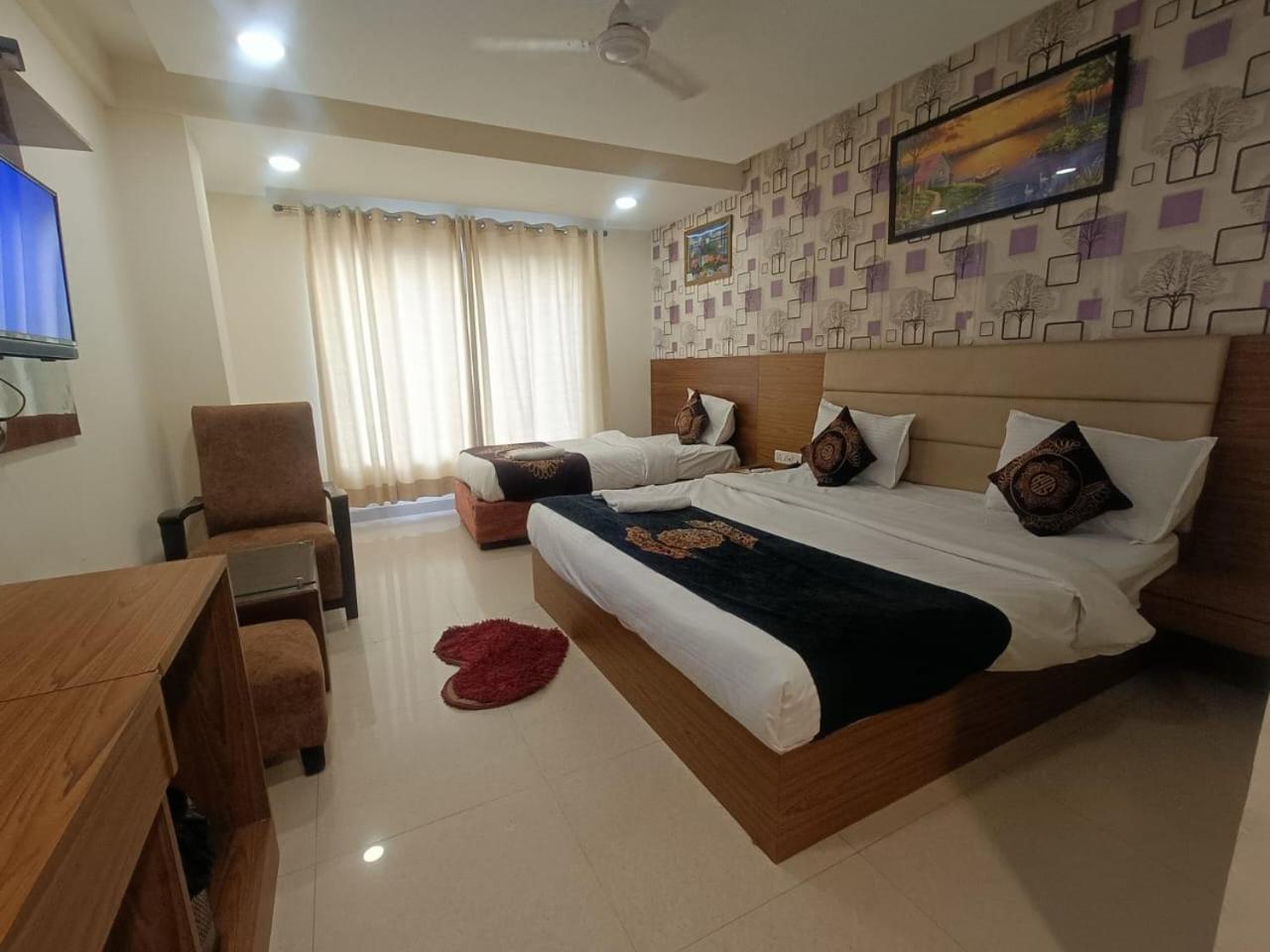 Hotel Grand Suites By D'Capitol Near Delhi Airport New Delhi Exteriör bild