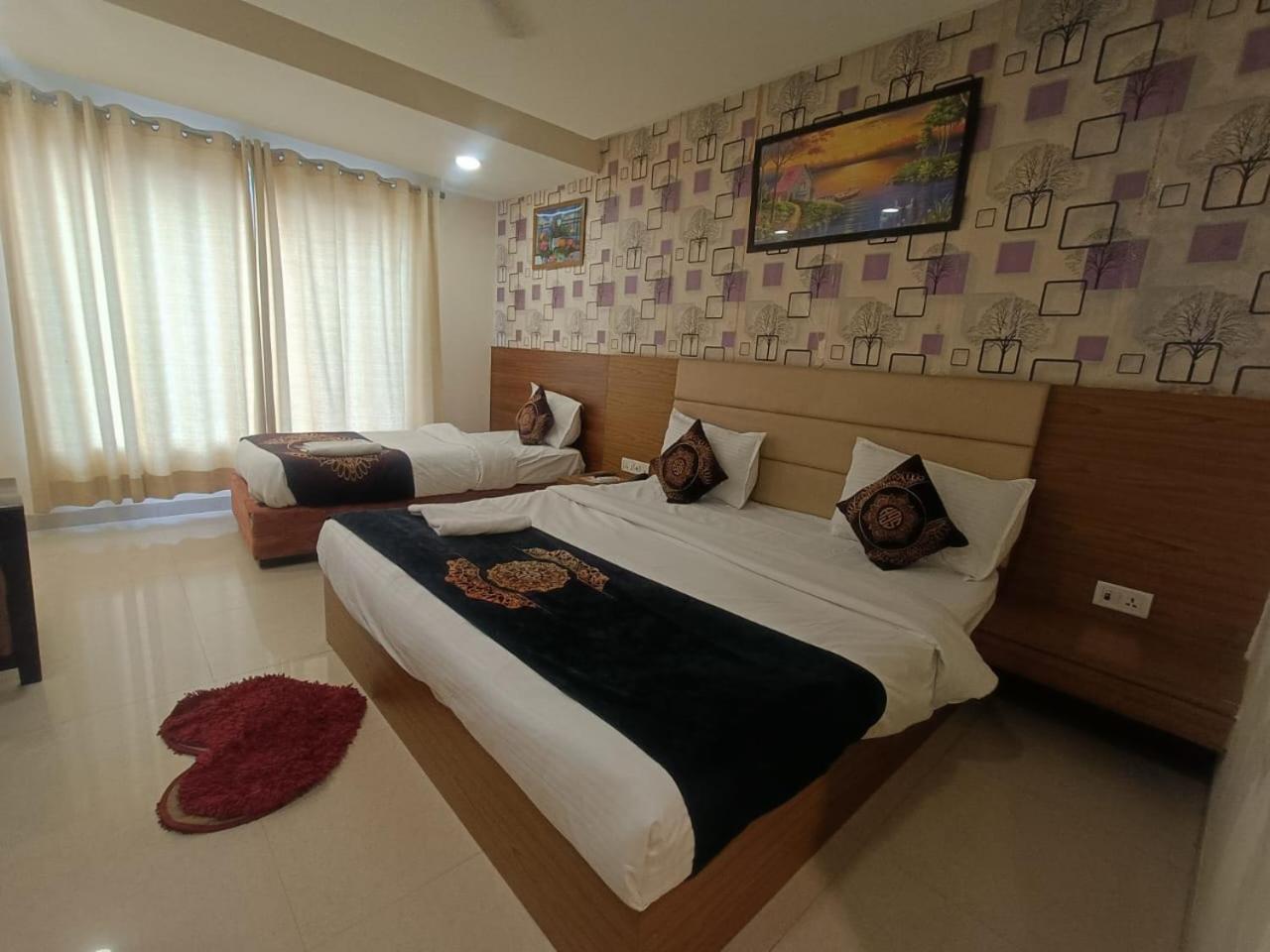 Hotel Grand Suites By D'Capitol Near Delhi Airport New Delhi Exteriör bild